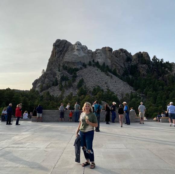 Meet your Posher, Amy - Picture 1 of 1